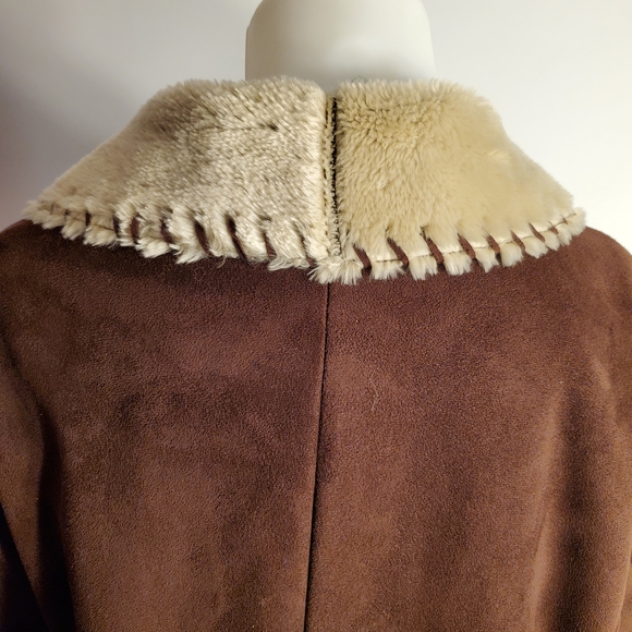 Roper Brown Coat XL with Cream Shearling - Picture 11 of 13